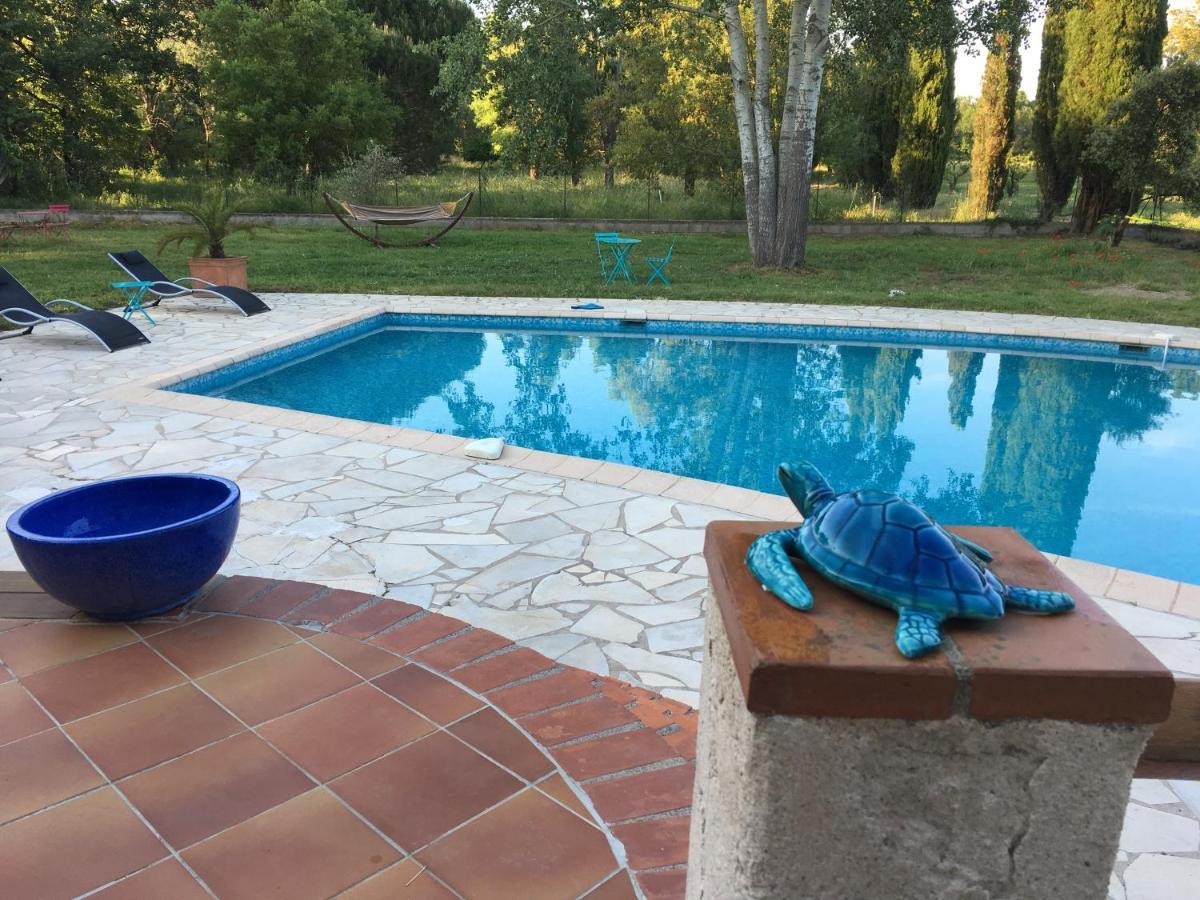 Le Chene Et L'Eau Bed & Breakfast Roquebrune-sur-Argens Exterior foto