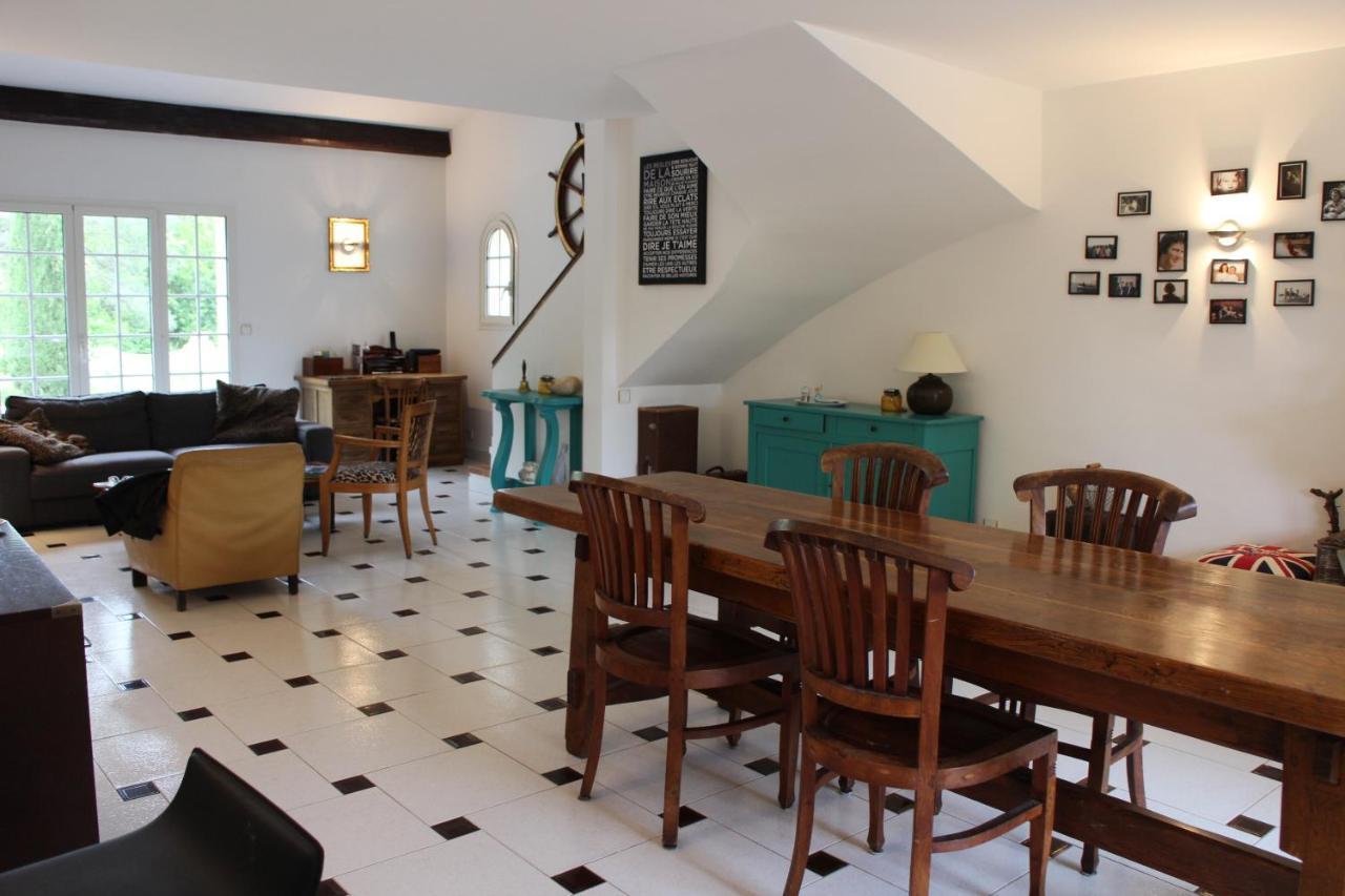 Le Chene Et L'Eau Bed & Breakfast Roquebrune-sur-Argens Exterior foto