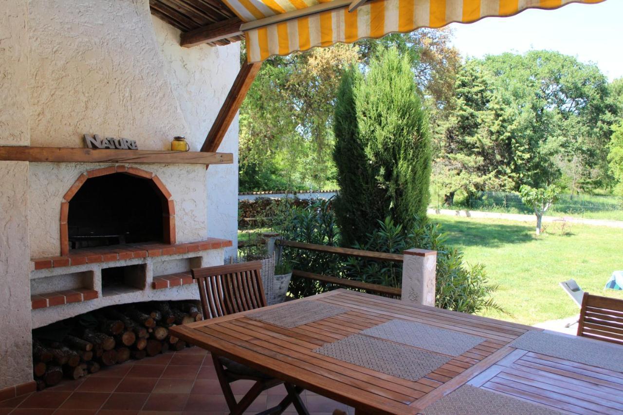Le Chene Et L'Eau Bed & Breakfast Roquebrune-sur-Argens Exterior foto