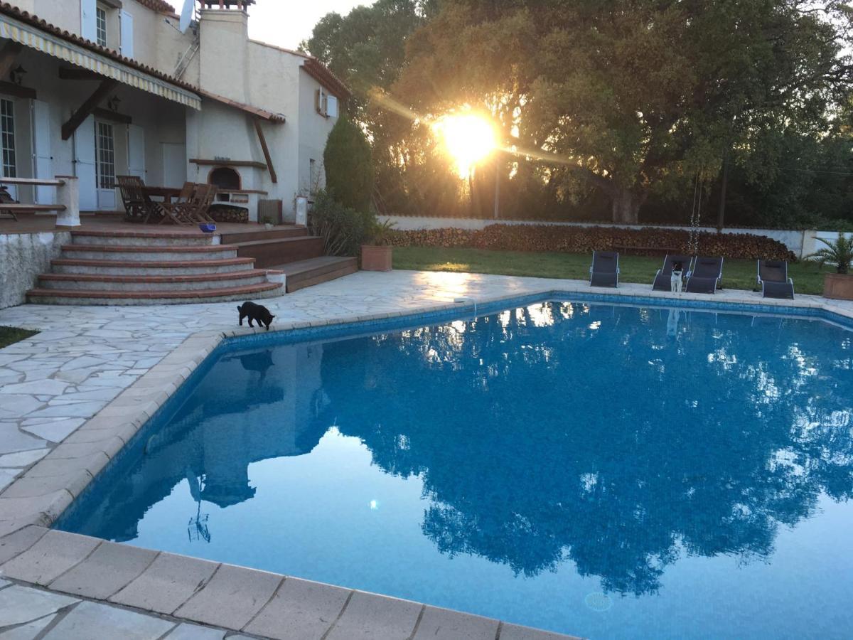 Le Chene Et L'Eau Bed & Breakfast Roquebrune-sur-Argens Exterior foto