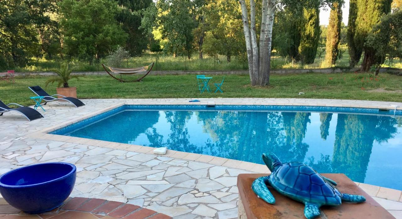 Le Chene Et L'Eau Bed & Breakfast Roquebrune-sur-Argens Exterior foto